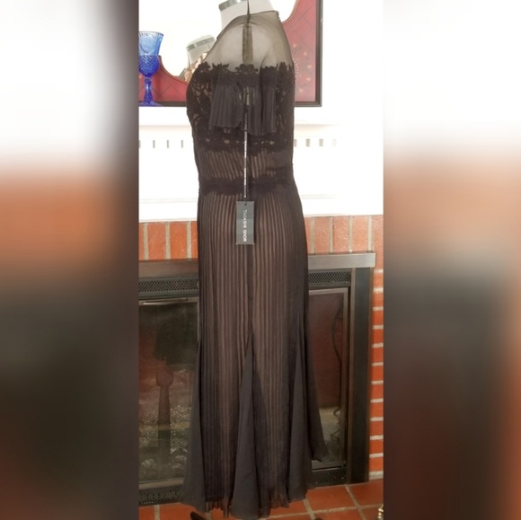 Tadashi Shoji Aditya Pleated Black Chiffon Dress - Picture 7 of 8